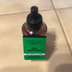 Wallflowers Iced Ginger Snap Fragrance Refill